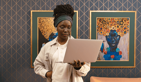 L’utilisation des PDF dans l’éducation et l’apprentissage en ligne, y compris la création de manuels et de matériels d’étude interactifs.