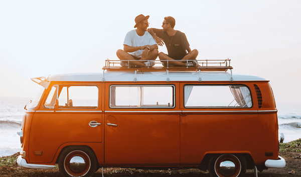 Les PDF dans le marketing touristique : brochures de voyage numériques