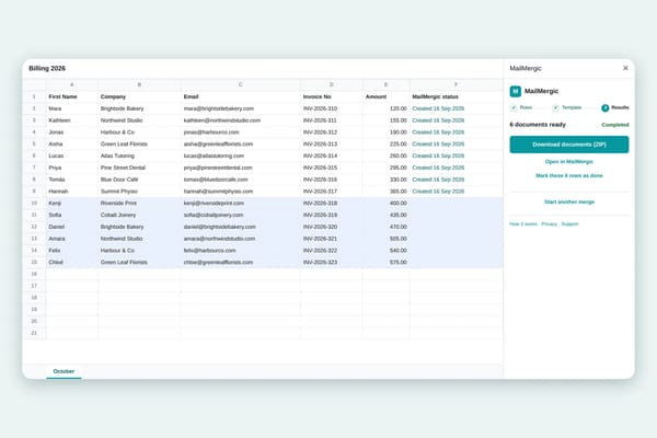 Die MailMergic-Seitenleiste neben einer Rechnungstabelle in Google Sheets, im Schritt Results mit einer Schaltfläche zum Herunterladen der Dokumente und einem Link, um die Zeilen als erledigt zu markieren