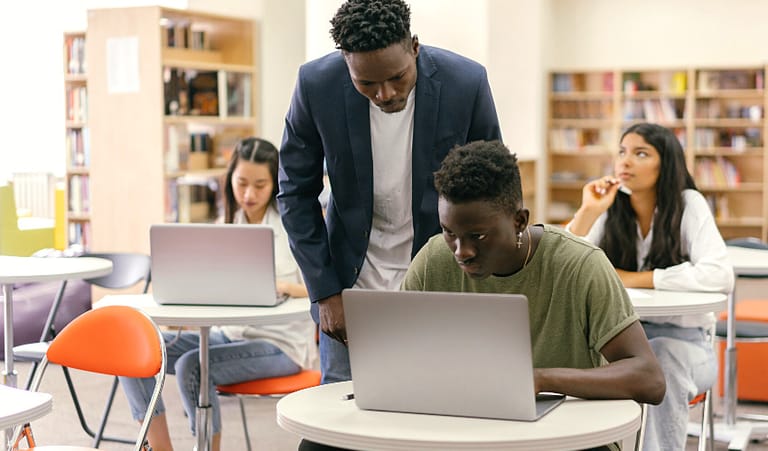 Programmes de formation en ligne basés sur PDF